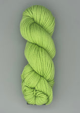 Load image into Gallery viewer, Cascade Yarn