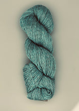 Load image into Gallery viewer, Cascade Yarn