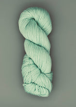 Load image into Gallery viewer, Cascade Yarn