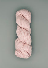Load image into Gallery viewer, Cascade Yarn