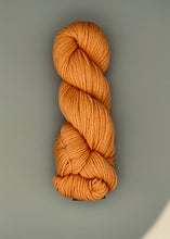 Load image into Gallery viewer, Cascade Yarn