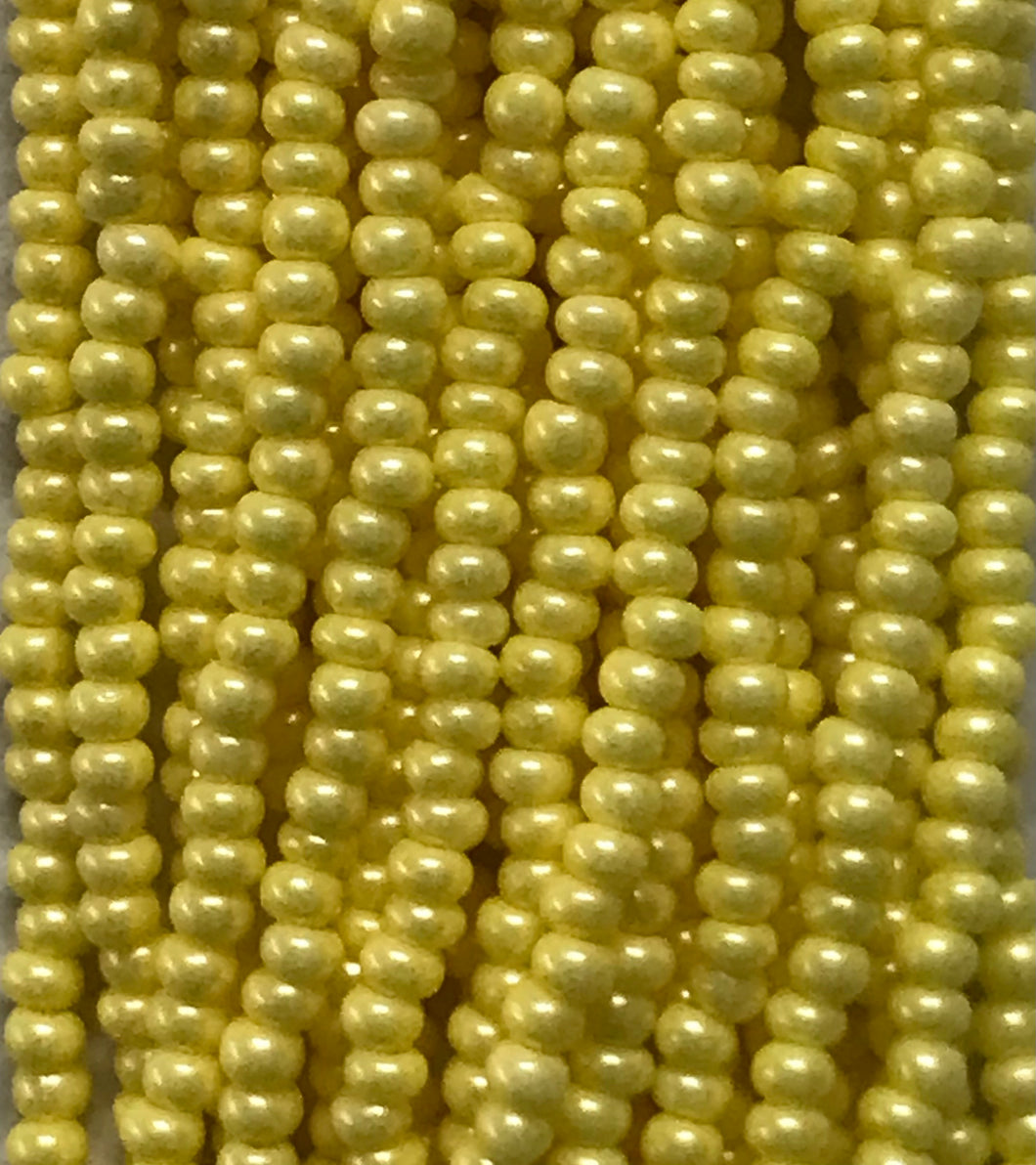 11/0 122-TA Maize Yellow