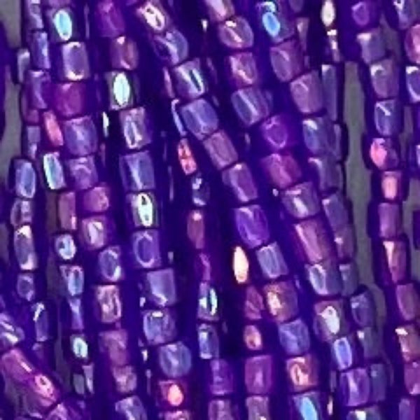 9/0 3 Cut 788 Amethyst Color Lined