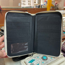 Load image into Gallery viewer, Nativo Wallet Purse with Shoulder/Crossbody Strap
