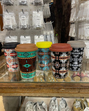 Load image into Gallery viewer, Nativo Ceramic Mugs with rubber lid 420 ml.- 5 colors available
