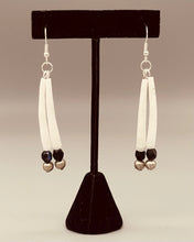 Load image into Gallery viewer, Dentalium Earrings
