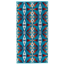 Load image into Gallery viewer, Pendleton Oversized Jacquard Spa Towel
